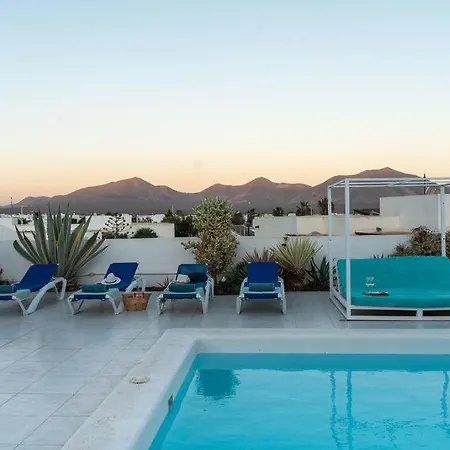 Perla Blanca Villa *